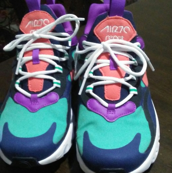 Nike Shoes 720 - Picture 1 of 2